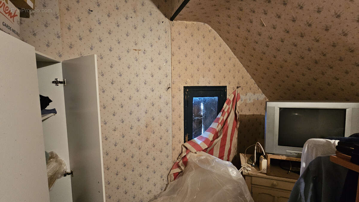 Maison à AINAY-LE-VIEIL