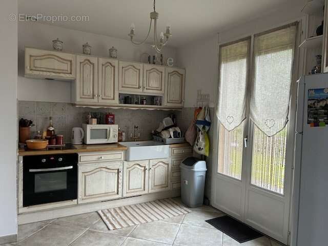 Maison à LA BAZOCHE-GOUET