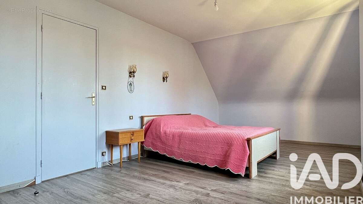 Photo 8 - Maison à NAZELLES-NEGRON