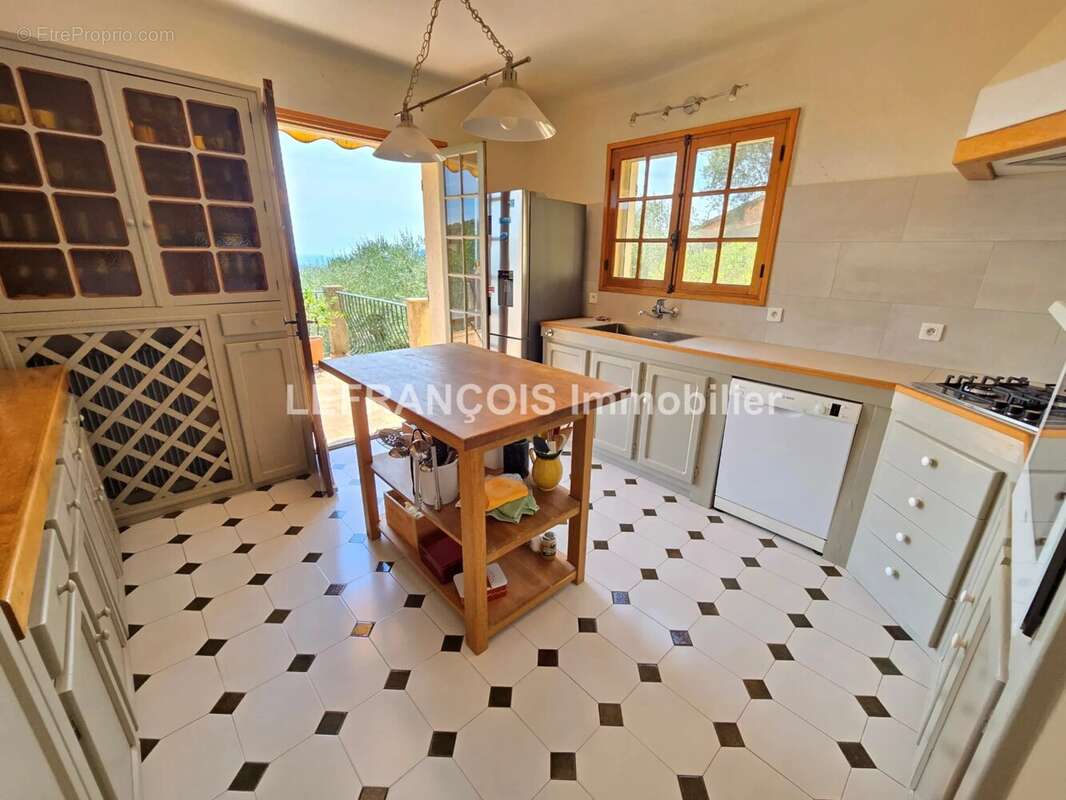 Maison à SPERACEDES