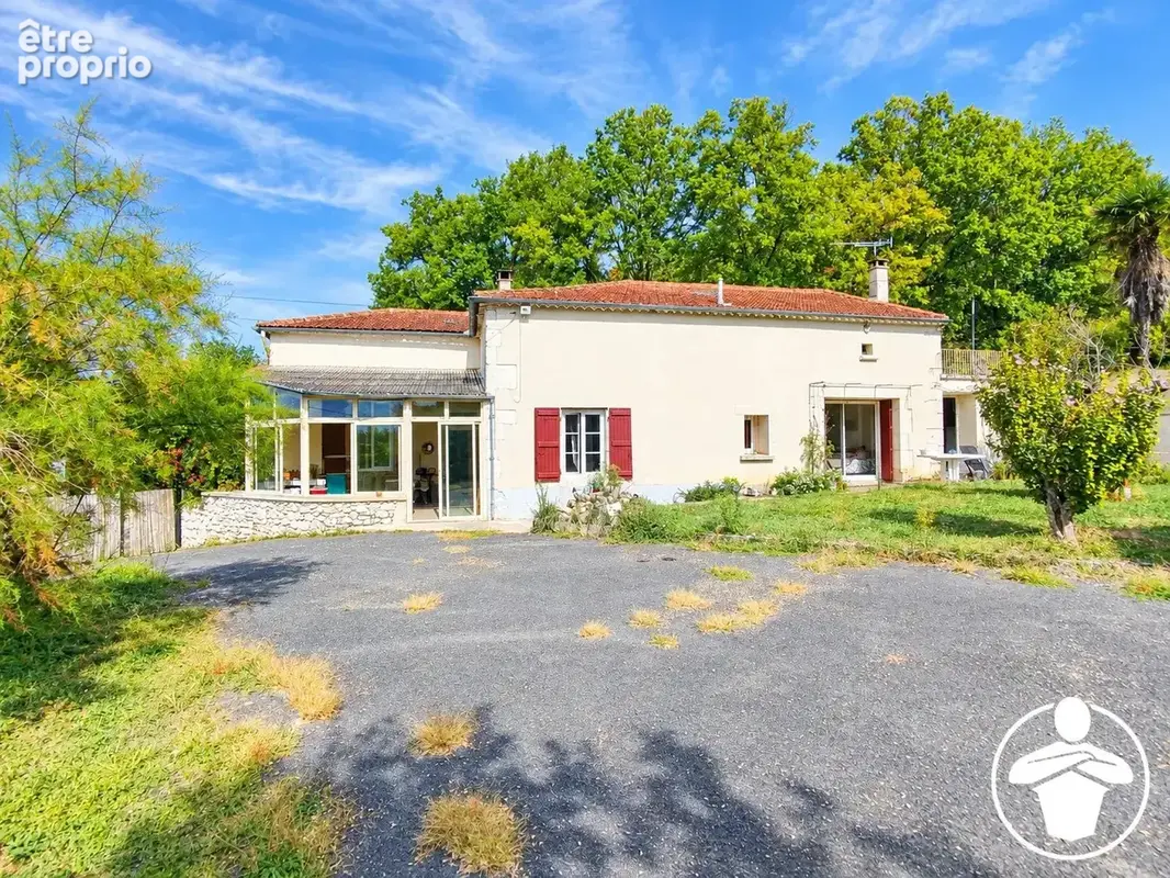 Photo Maison à Montaigu-De-Quercy au prix de 139 200€