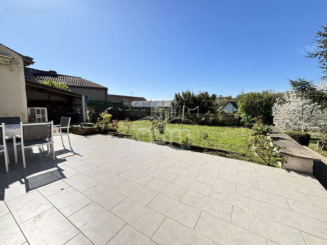 Maison à SAINTE-MAURE-DE-TOURAINE