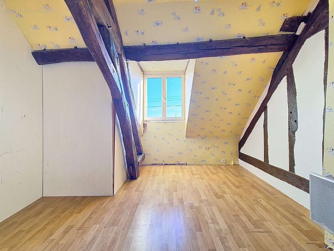 Maison à NOGENT-SUR-VERNISSON