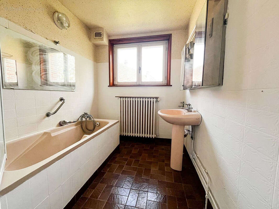 Maison à BROUSSY-LE-GRAND