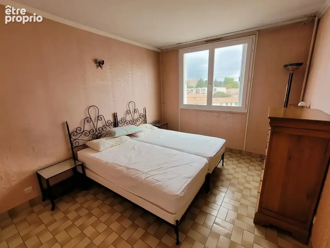 Appartement centre-ville - 4 pièces - 81.24 m² - photo 6