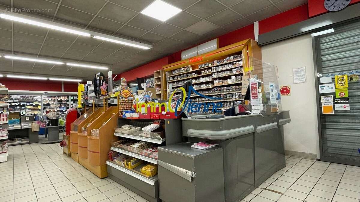 Commerce à SEVRES-ANXAUMONT