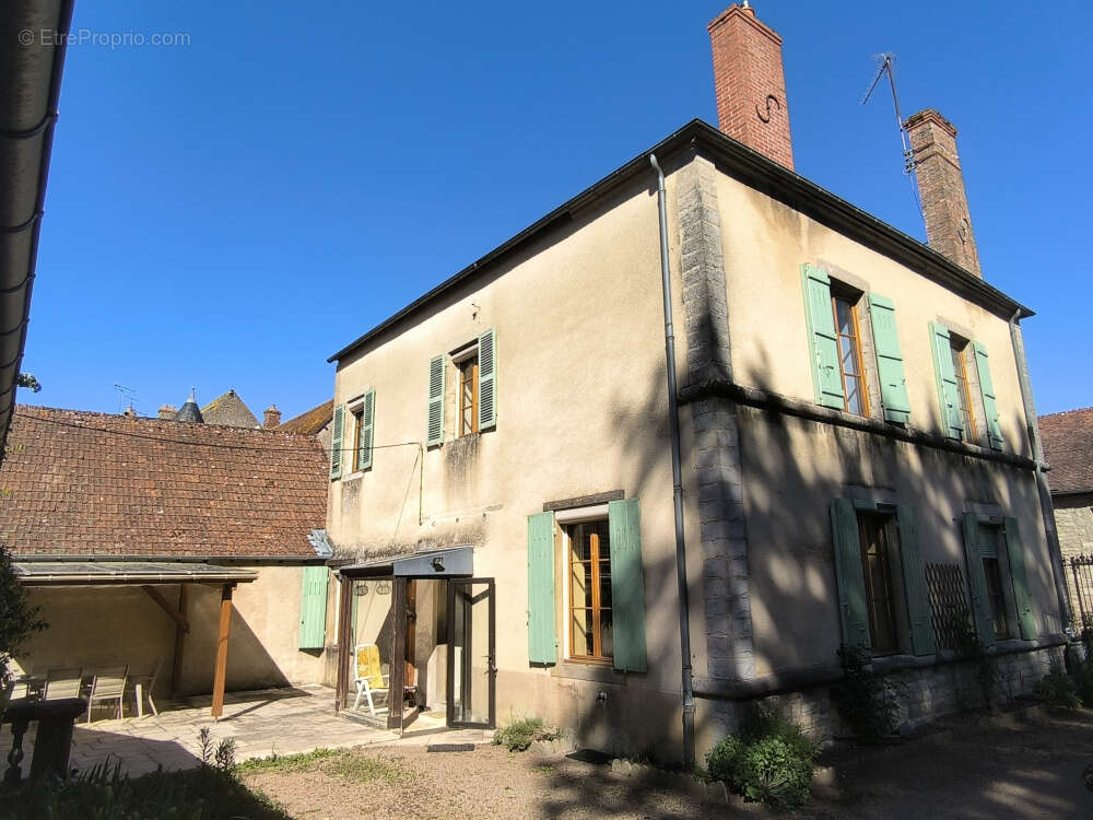 Maison à CHATILLON-EN-BAZOIS