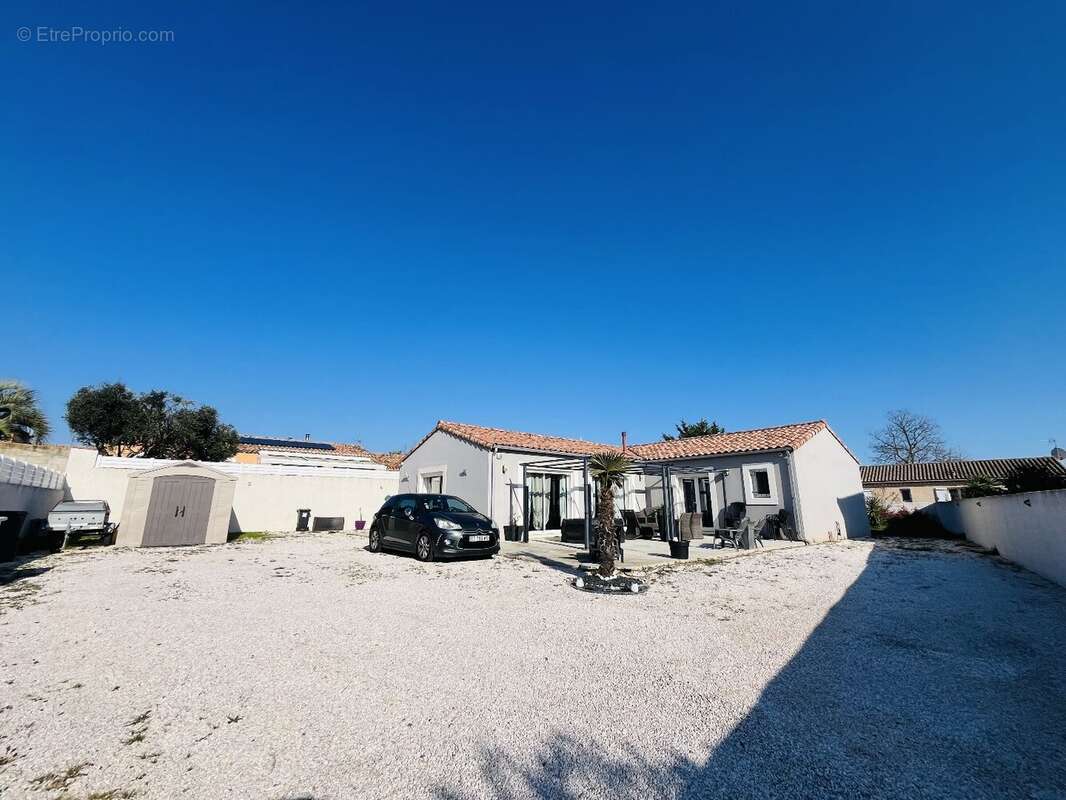 Maison à POMEROLS