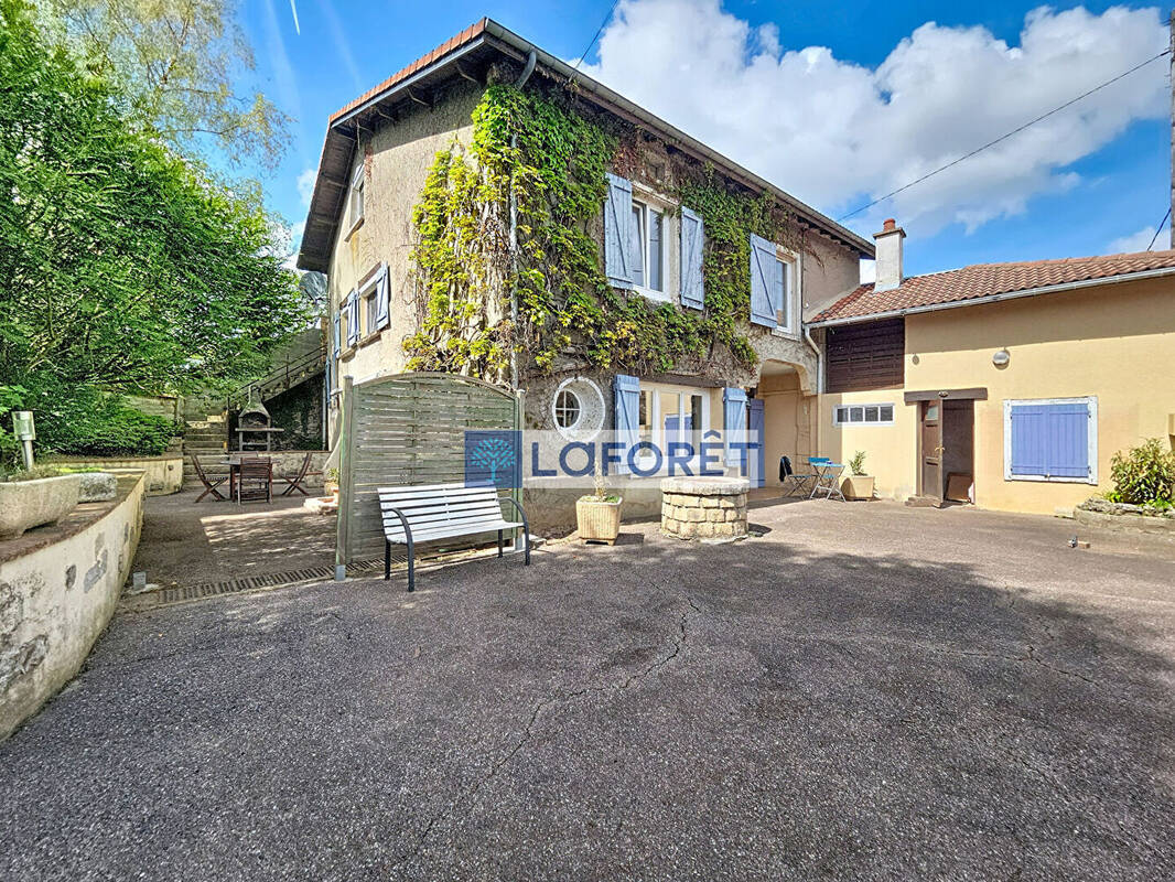 Maison à GUDMONT-VILLIERS