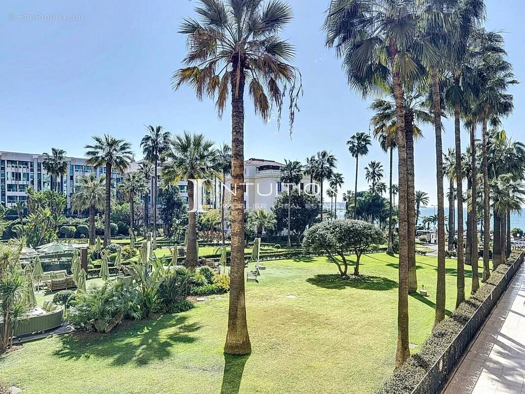 Appartement à CANNES