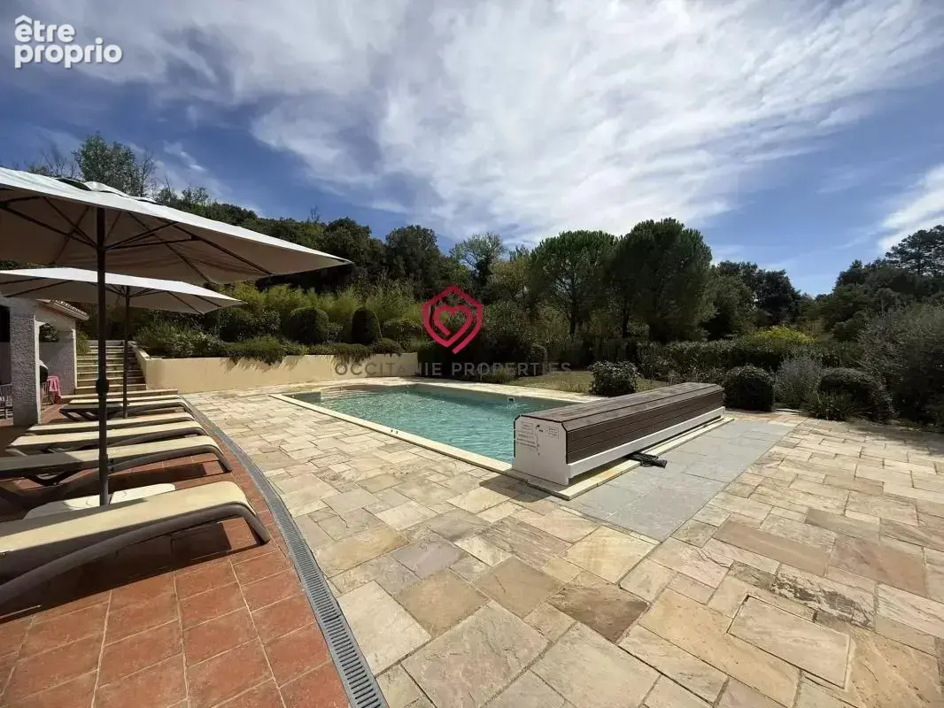 Magnifique maison avec un beau terrain, piscine et garage - photo 5