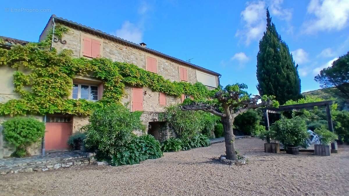 Maison à SAINT-CHINIAN