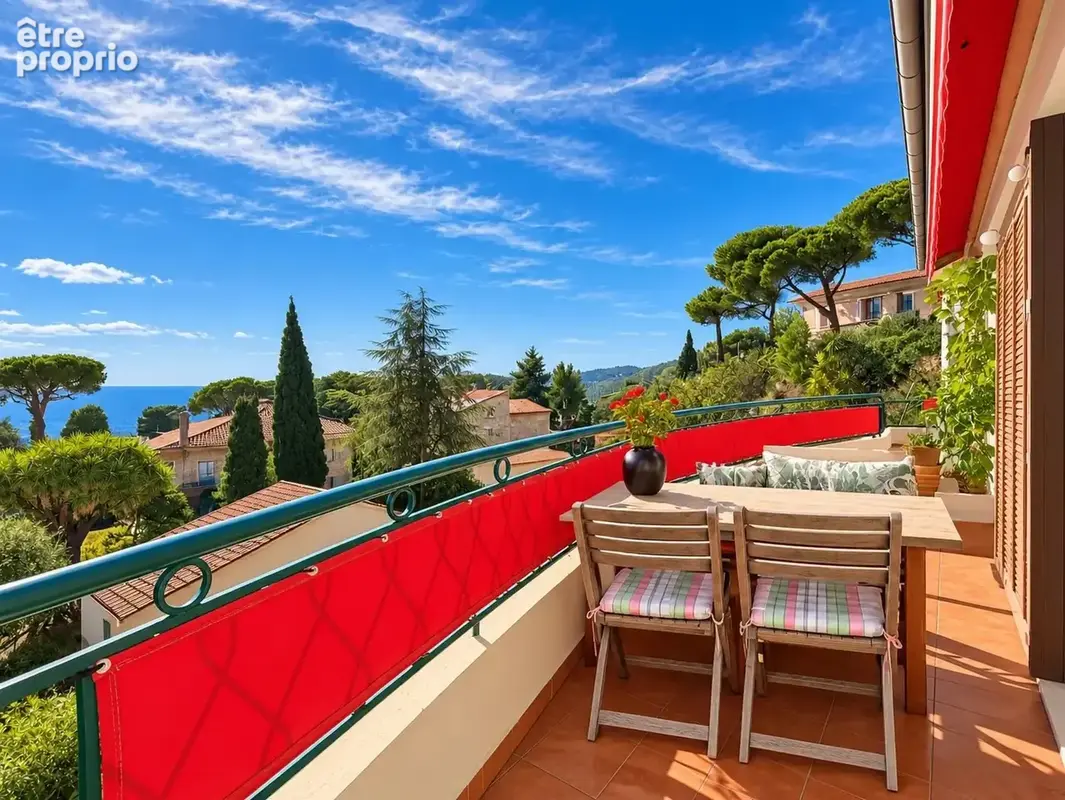 VILLEFRANCHE-SUR-MER - Appartement-Villa 157m2 - photo 3