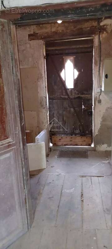 Appartement à SAINT-LEOPARDIN-D'AUGY