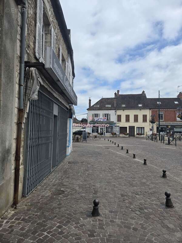 Maison à SOUPPES-SUR-LOING