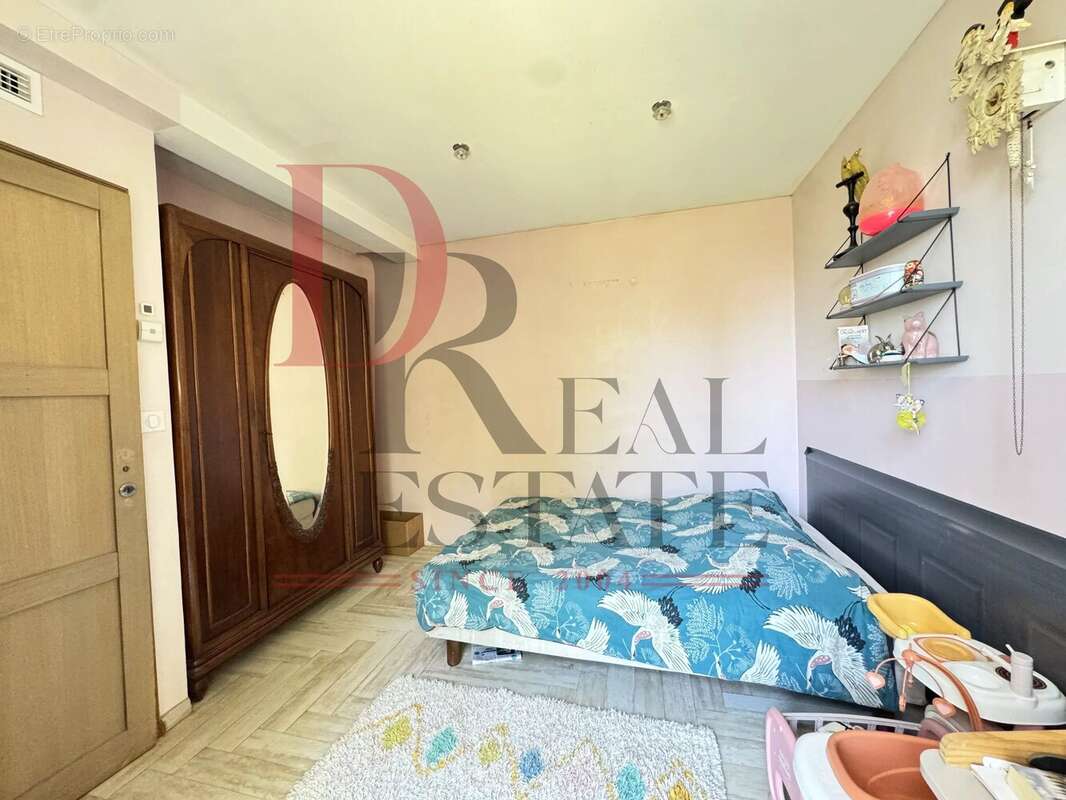 Appartement à CASTELLAR