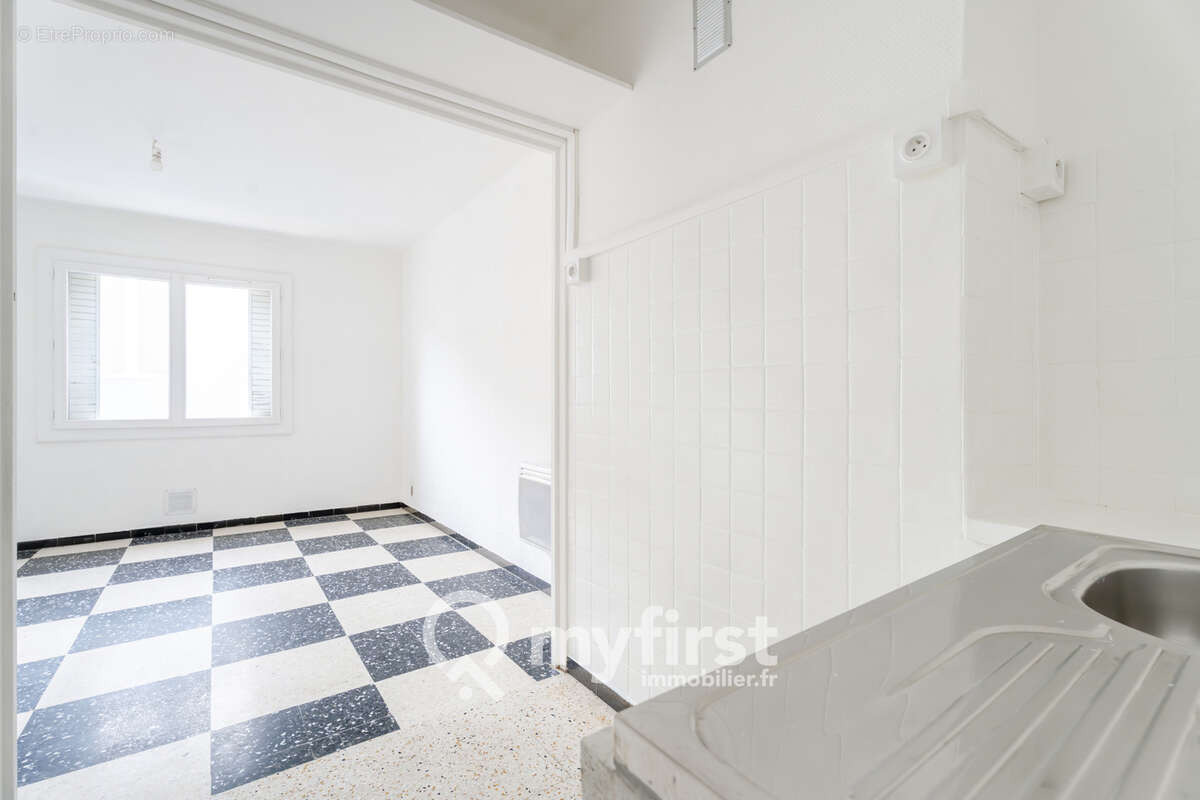 Appartement à SIX-FOURS-LES-PLAGES