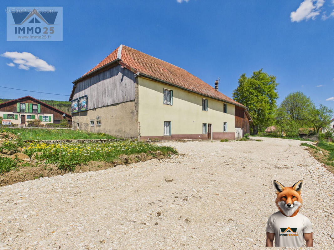 Maison à EVILLERS