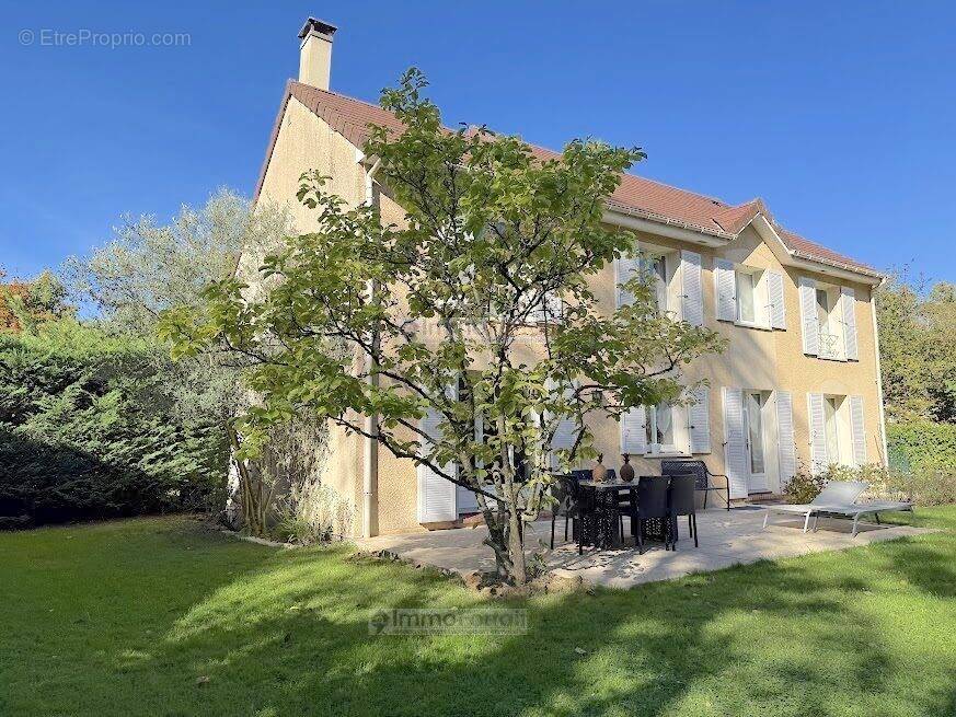 Maison à LE PLESSIS-TREVISE