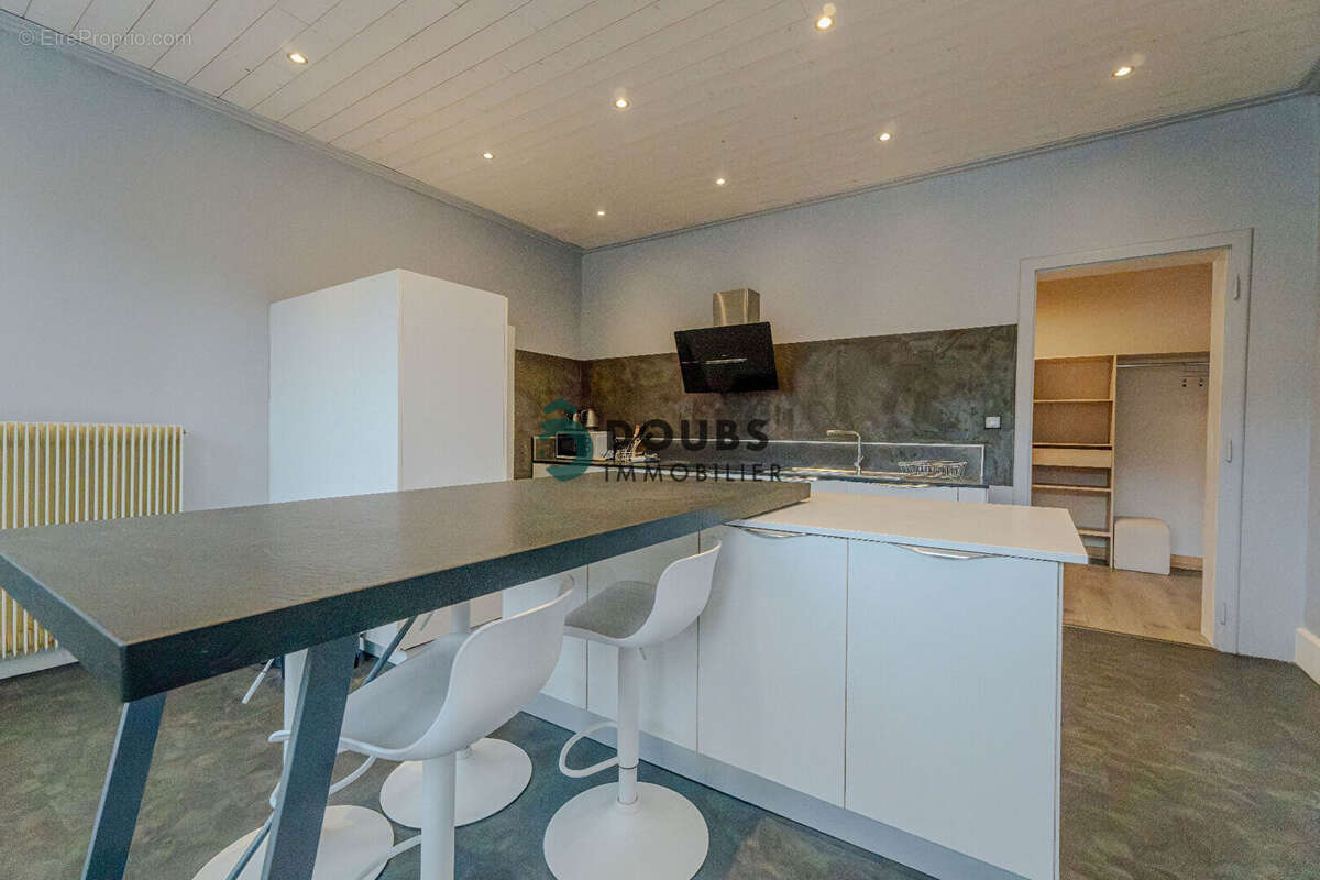 Appartement à VILLERS-LE-LAC