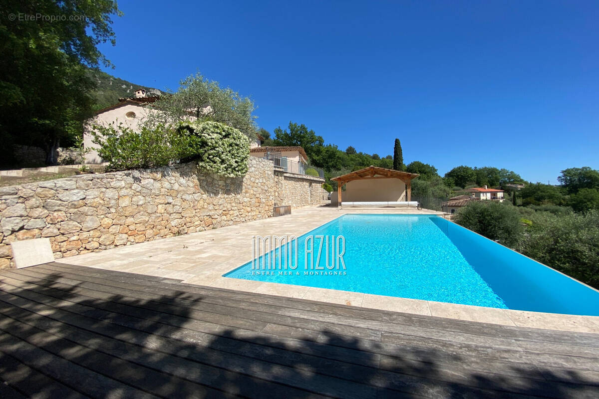 Maison 156 m² à Tourrettes-Sur-Loup  - photo 9