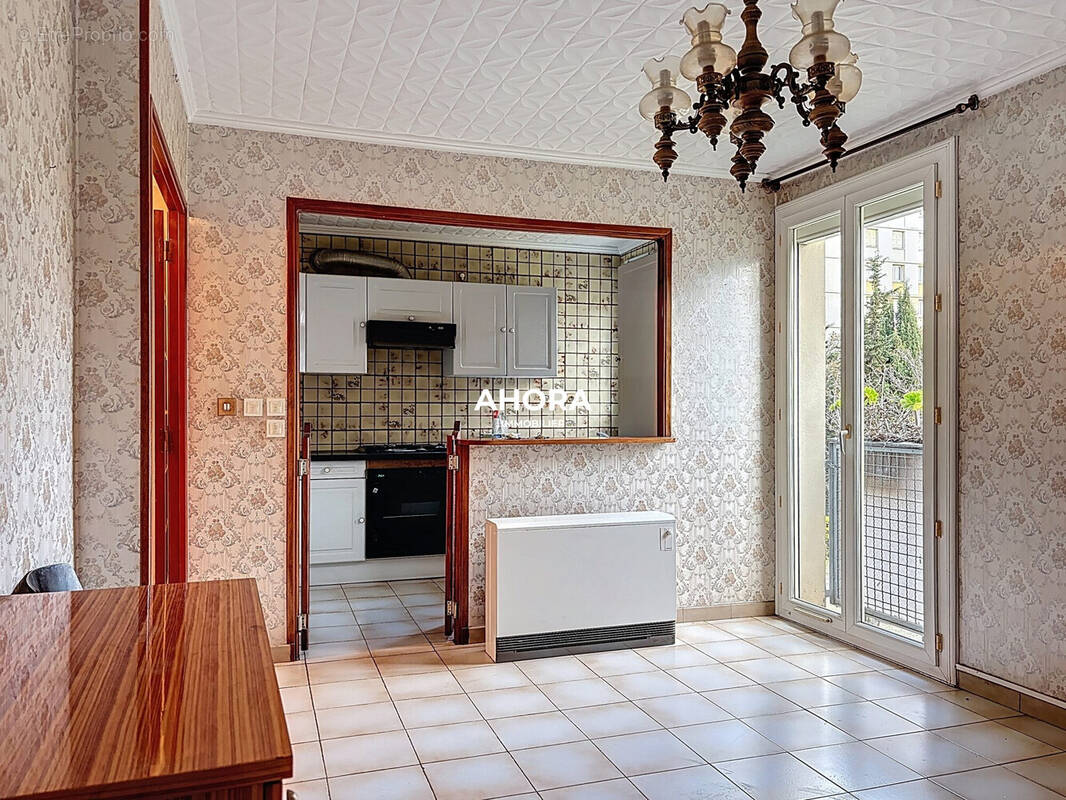 Appartement à MARSEILLE-9E