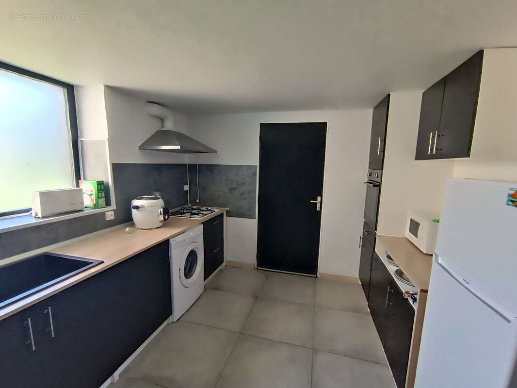 Maison rénovée avec grange attenante et cour - photo 4