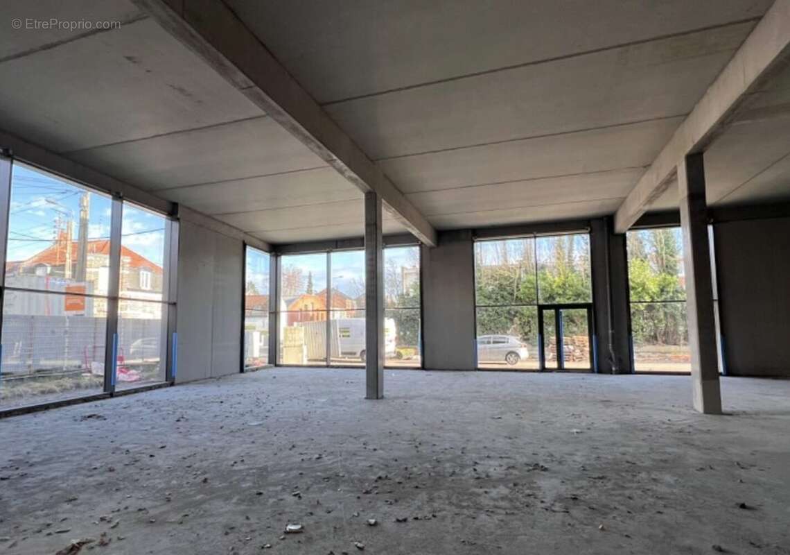 Commerce à VILLENEUVE-D'ASCQ