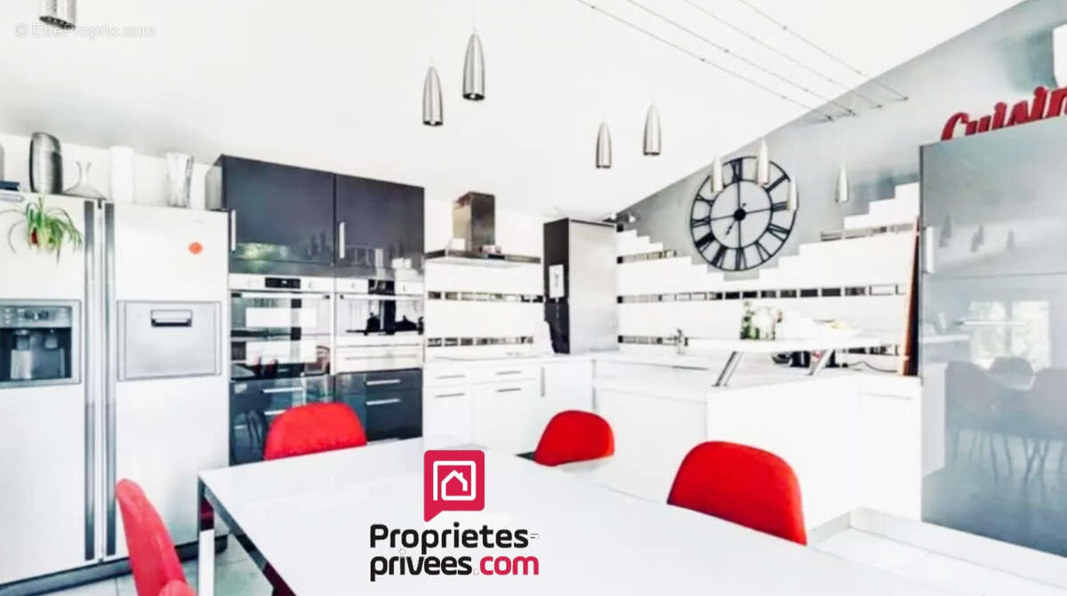 Maison à SAINTE-FOY-LES-LYON