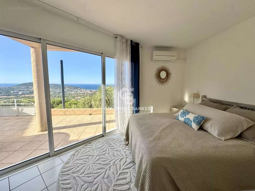 Maison à L&#039;ILE-ROUSSE