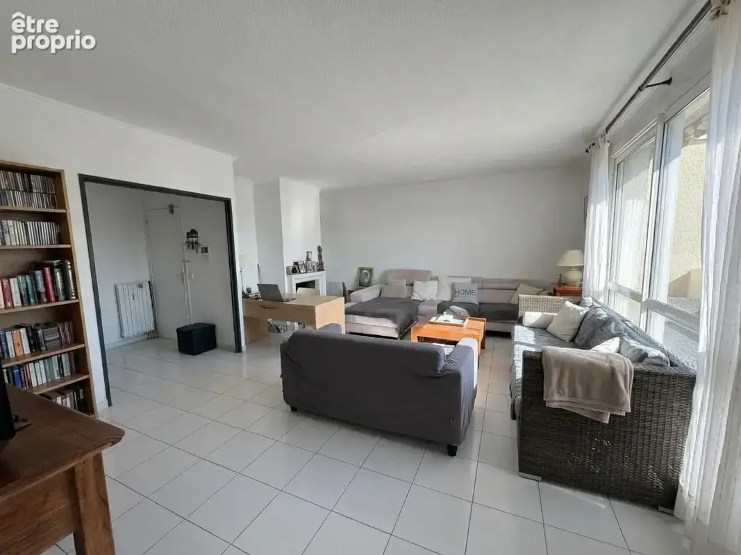 Aix-en-Provence, secteur La Torse- Appartement Duplex T4 de 110 m2 avec vue sur parc   Ascenseur - photo 1