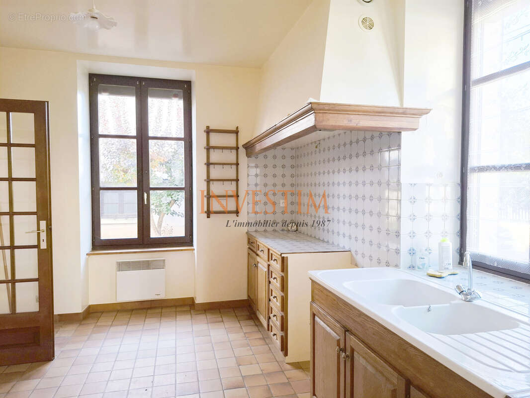 Maison de ville avec jardin et garage   Blois - photo 3