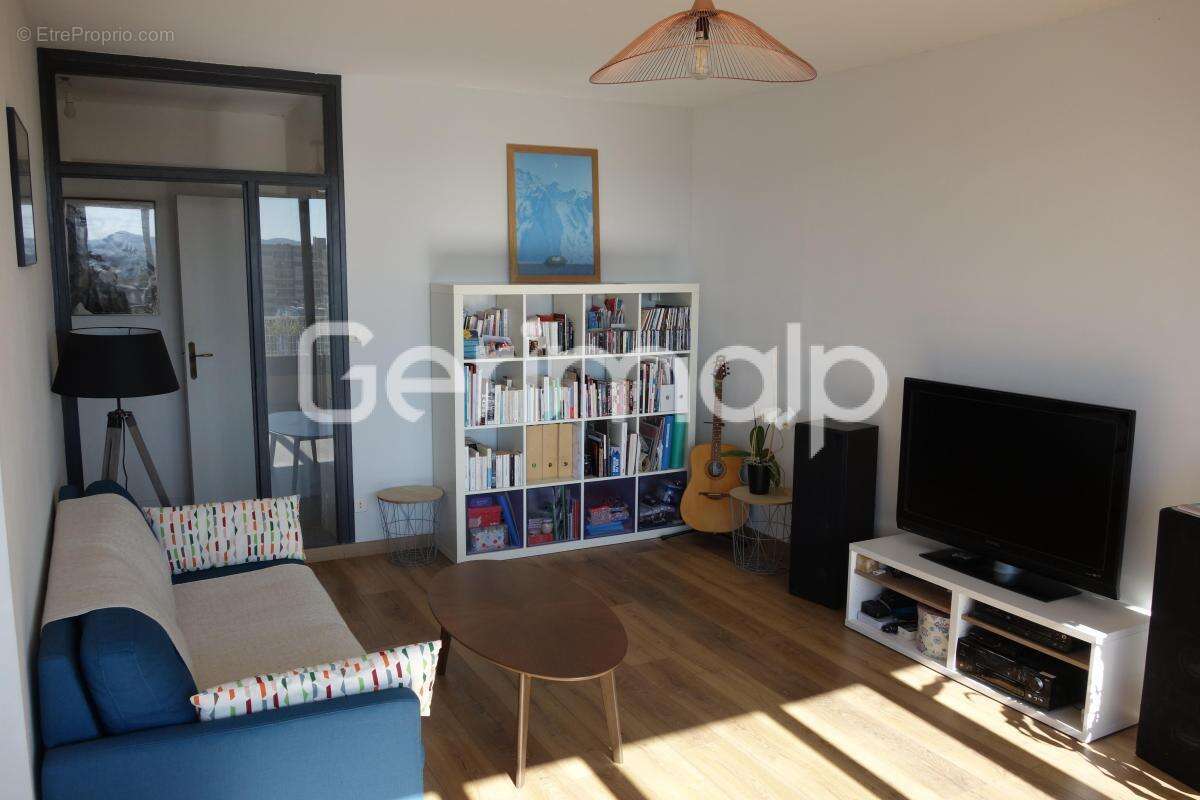 Vente - Appartement - 4 pièces + cuisine - 84 m² - 359 000 € - - photo 16