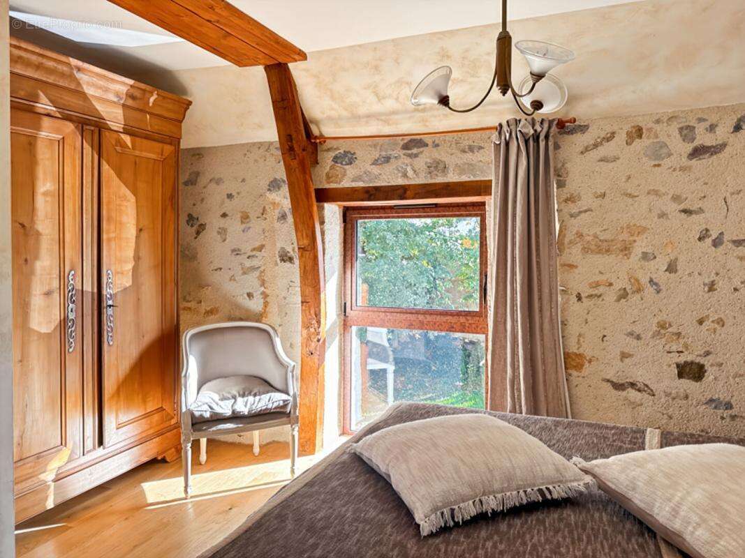 Maison Ballee 8 pièce(s) 179 m2 - photo 8