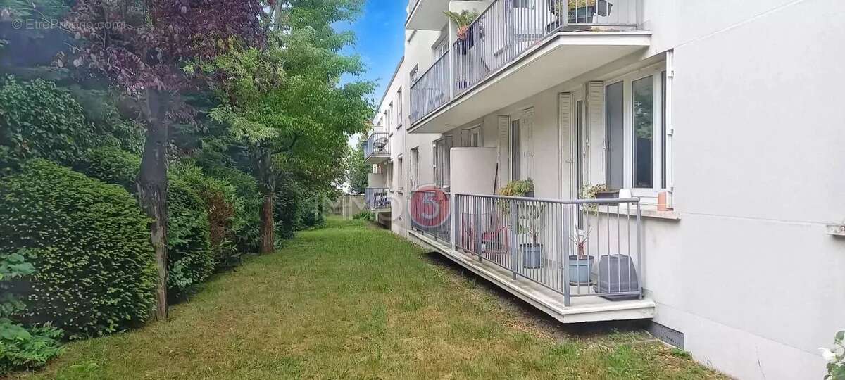 Appartement à LE RAINCY