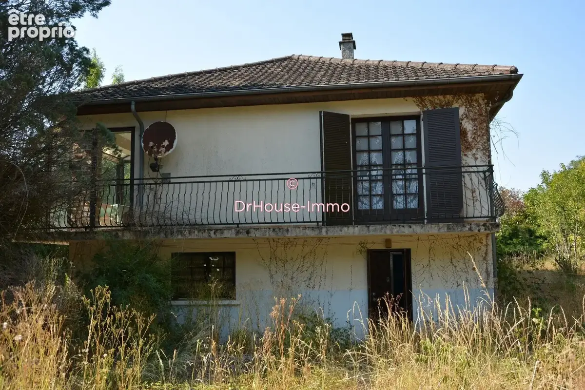 Maison 6 pièces 120 m² à vendre à Rochechouart (87600) - photo 2