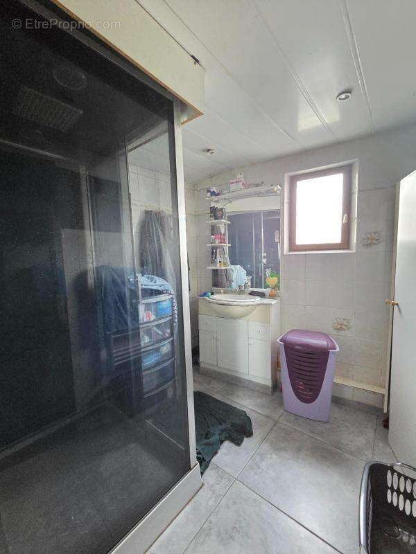 Maison à SAINT-JEAN-D'ANGELY