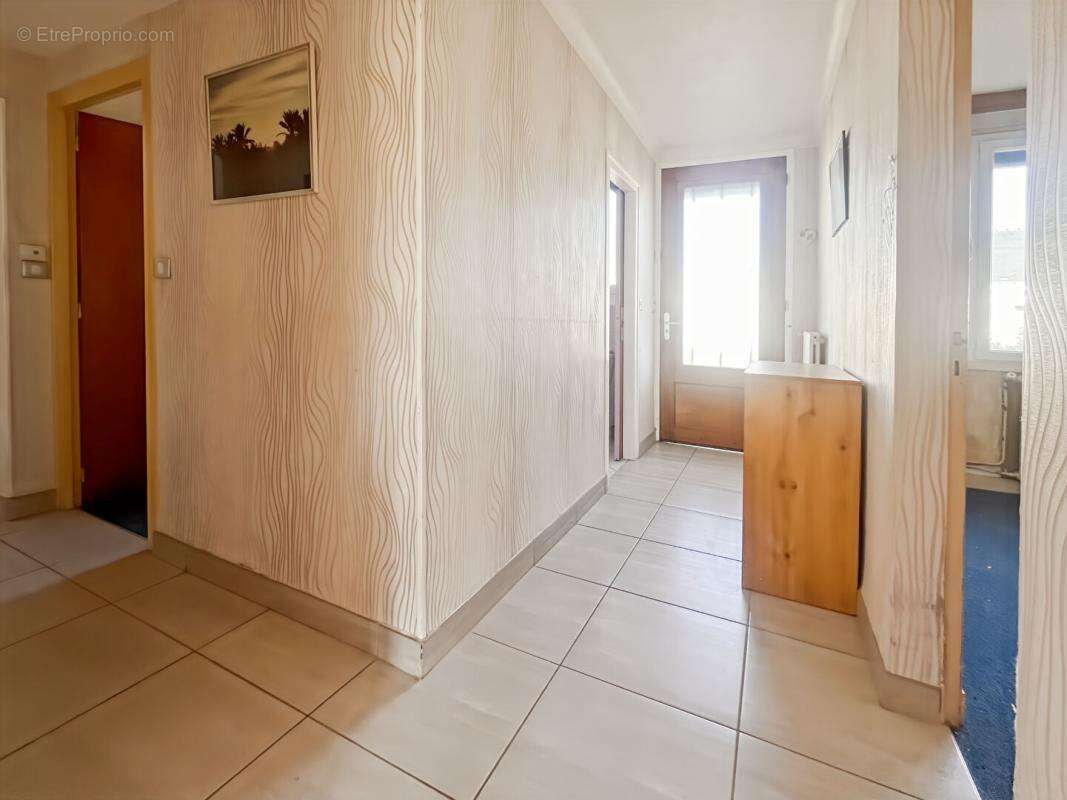 Maison Saint Nazaire 4 pièce(s) 69 m2 plus combles et garage - photo 6