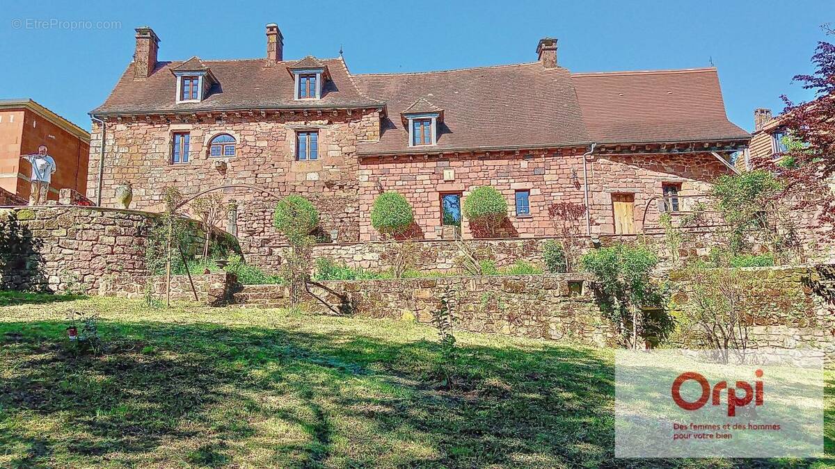 Maison à VILLAC
