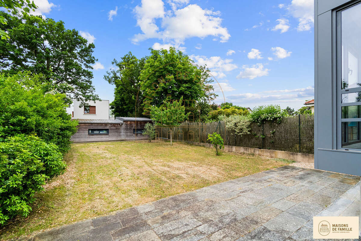 Maison à LE VESINET