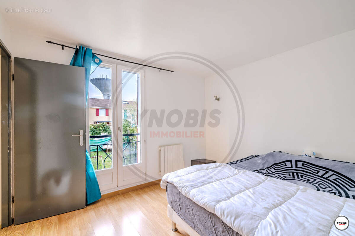 Maison à LES MUREAUX