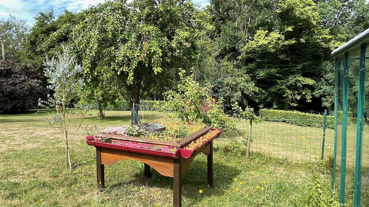 Maison à LA HOUSSAYE