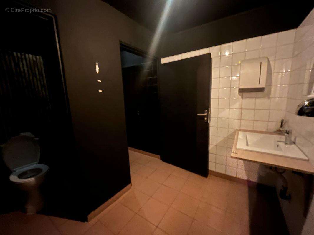 Vends local commercial Discothéque - Club - photo 9