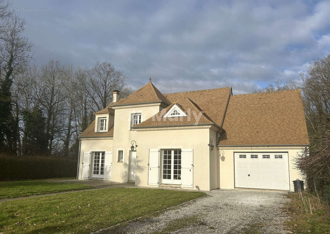 Maison à LES MOLIERES