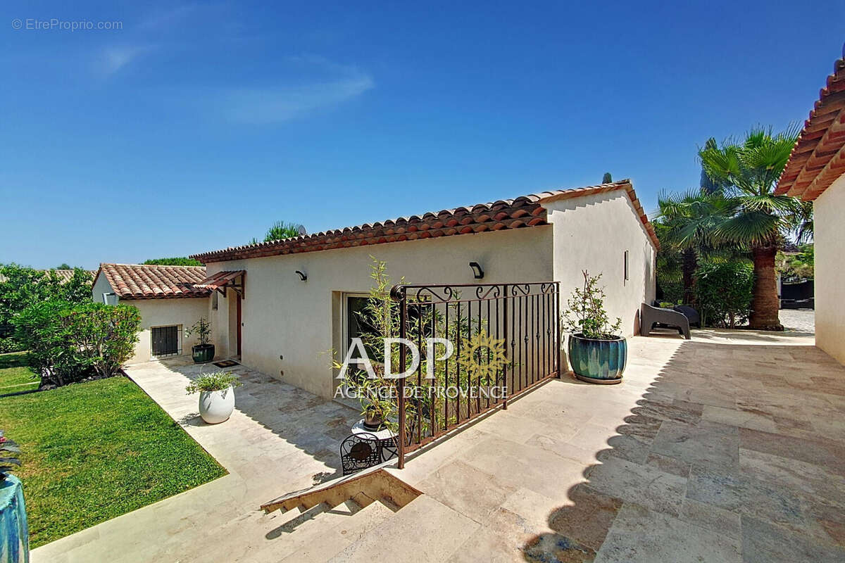 Maison à PEYMEINADE