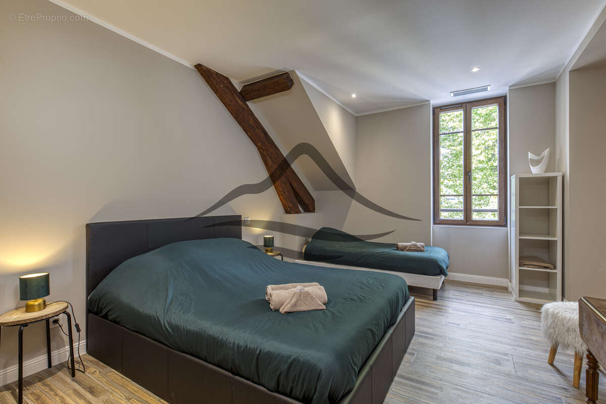 Appartement à AIX-LES-BAINS