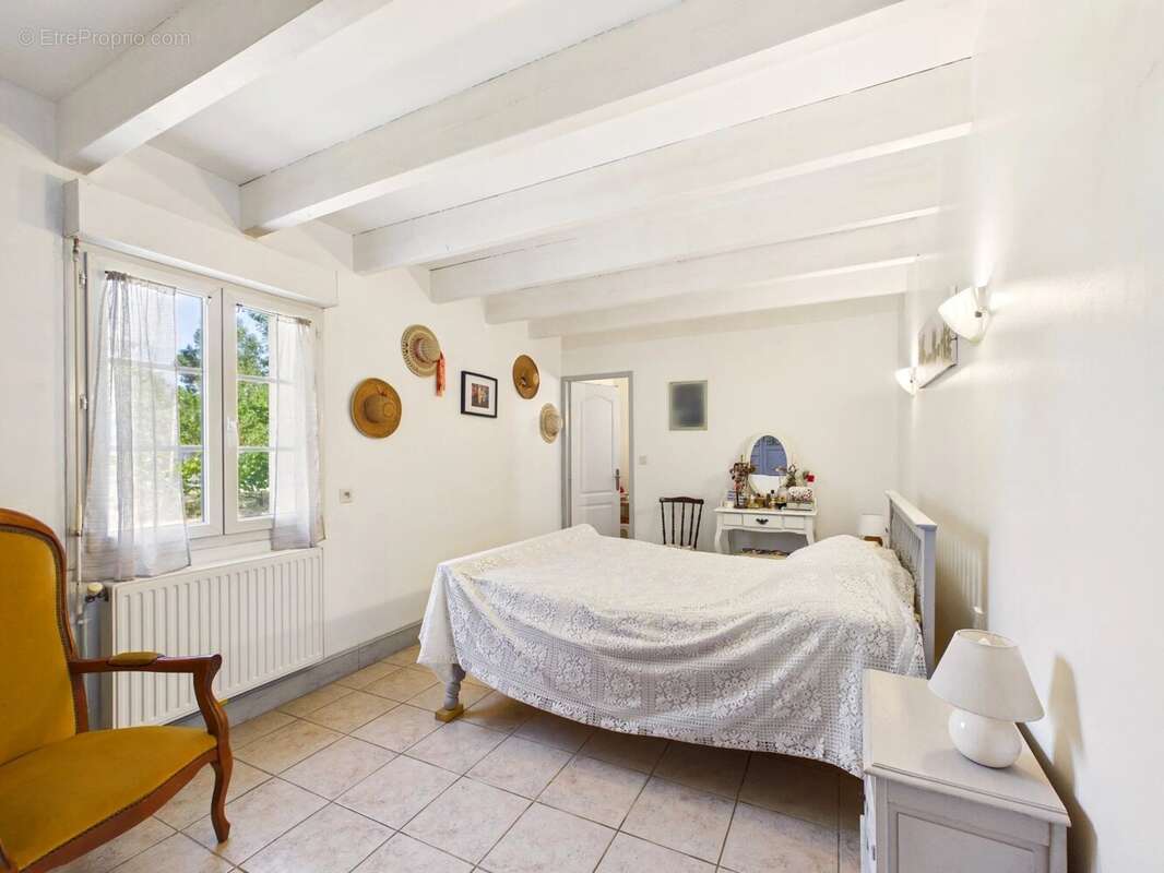 Maison familiale spacieuse avec 5 chambres, grand terrain - photo 12