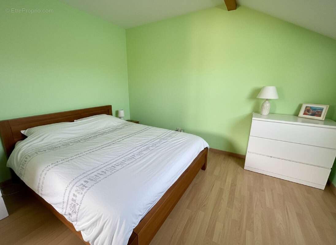 Maison 93 m² à Saint-Germain-Sur-Rhone  - photo 7