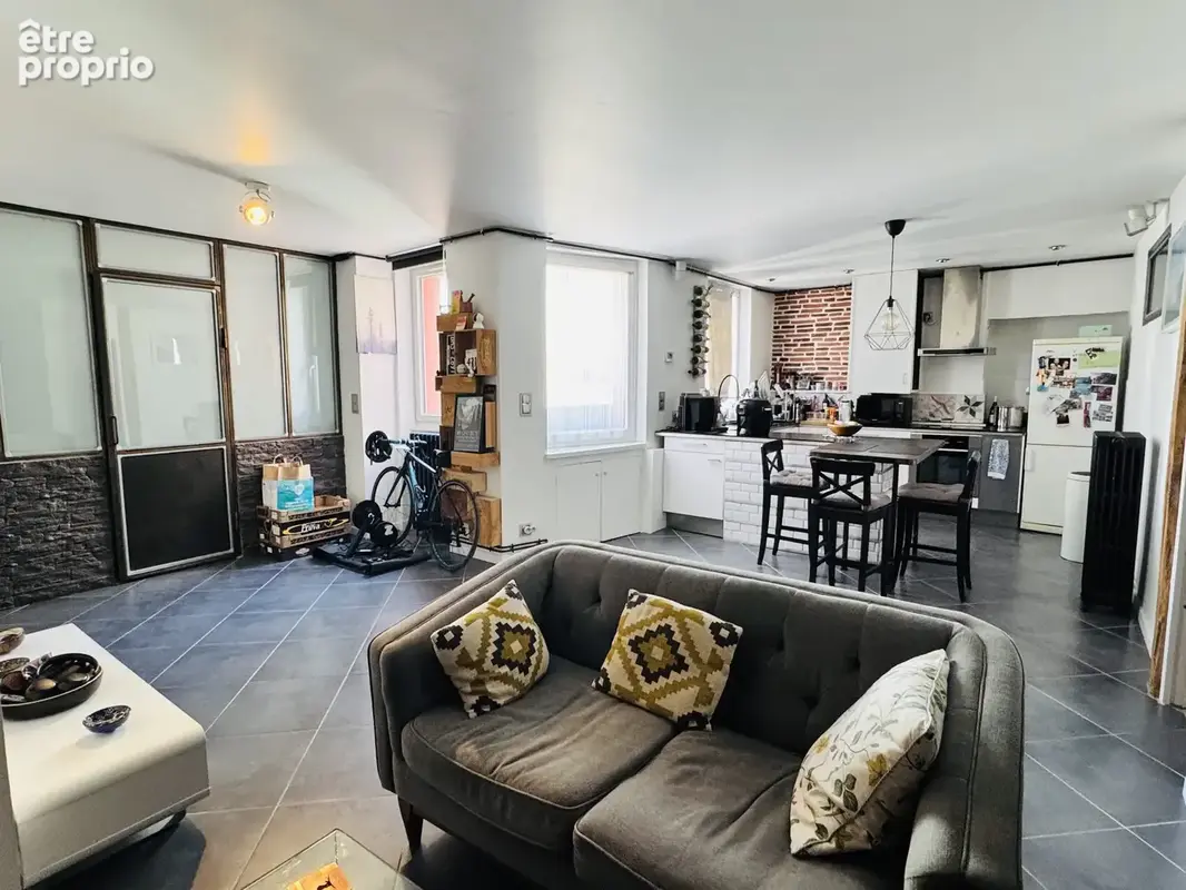 VICTOR HUGO - Très beau T3 esprit loft en dernier étage - photo 3