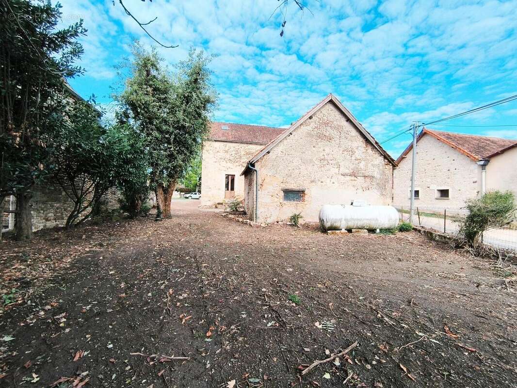 Photo 6 - Maison à MAUZENS-ET-MIREMONT